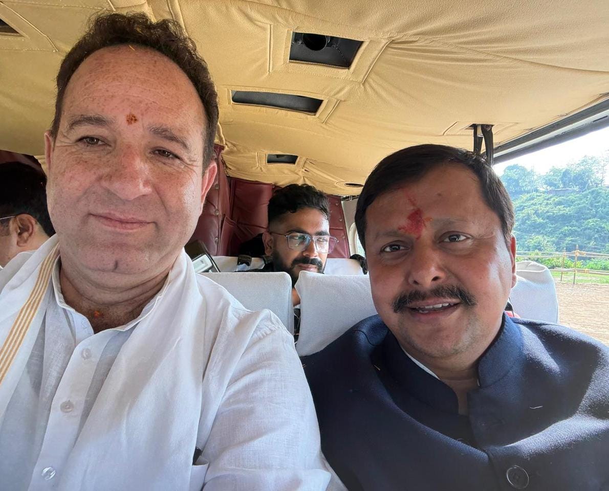 BJP President Nitin Nabin , LoP J&K Sunil Sharma travel in Helicopter for campaigning in Assam