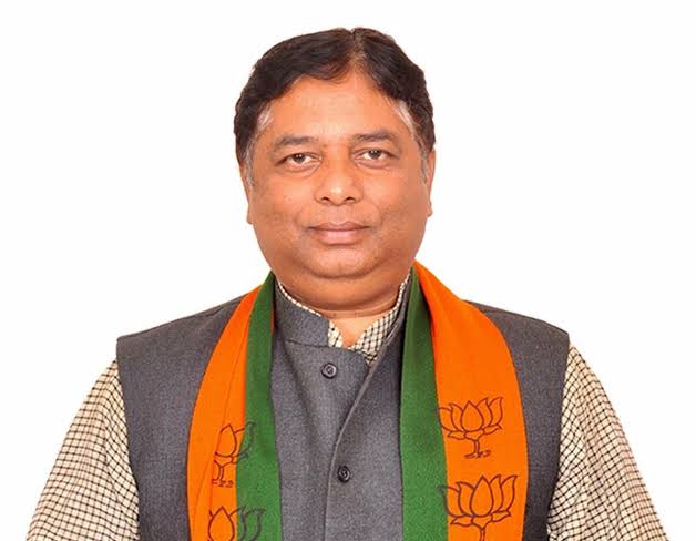J&K BJP announces  Office bearers: Priya , Zulfikar VP: Sanjita , Baldev , Gopal Gen Sec : Sethi Chief Spokesperson