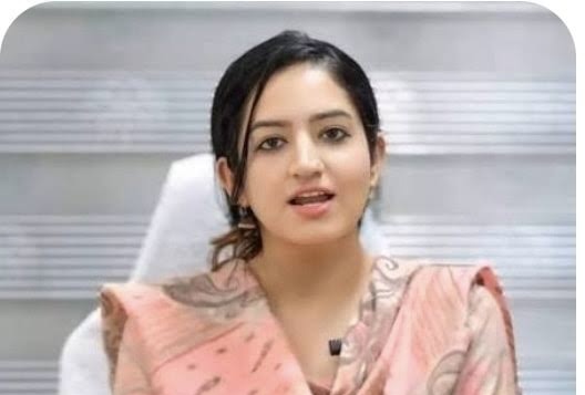 6 AGMUT cadre IAS Officers among top 100 DMs in India ; Saloni Rai in the list for work as DC Udhampur