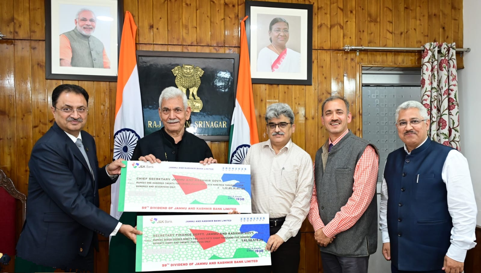 J&K Bank presents Dividend of  Rs 131 cr to  LG J&K