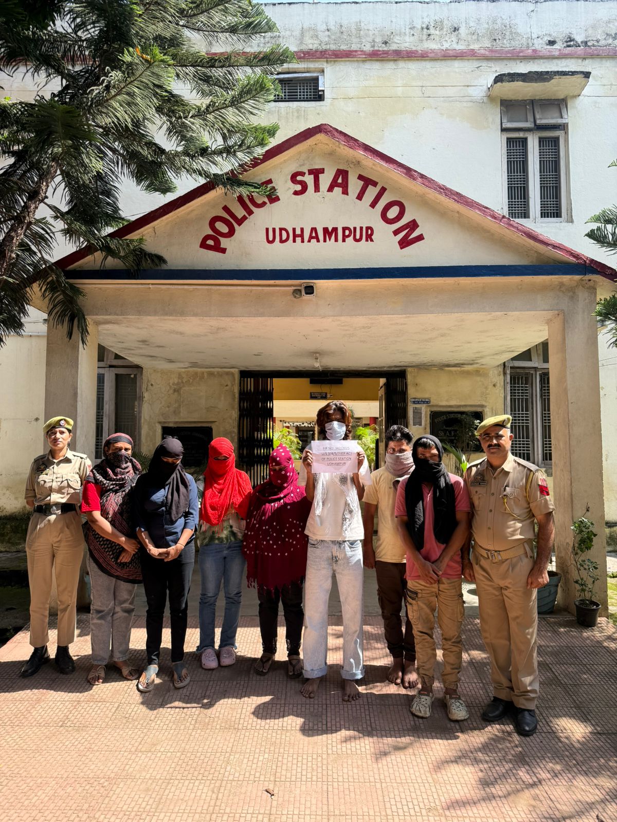 Udhampur Police raids SPA for operating as Brothel ; 7 Arrested 