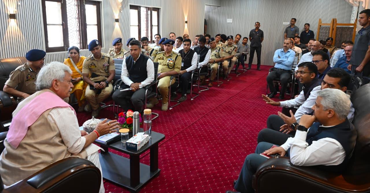 'LG Manoj Sinha visits Nunwan Base Camp , reviews Management '