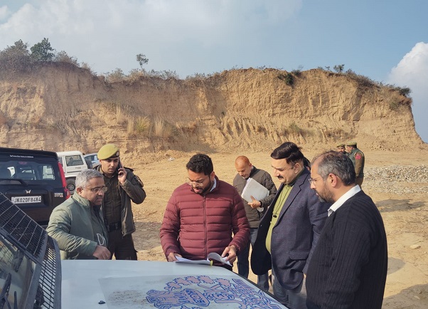 DM Jammu  visits Chatta ,Bathindi areas over  illegal mining , land conversions issues 