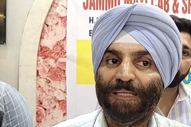 RTO Jammu acts on unregulated operation of E-Rickshaws