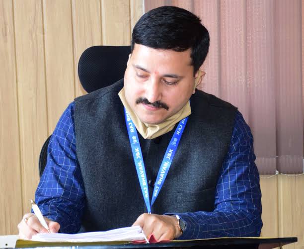 IAS Officer, who worked earlier in Jammu & Kashmir, posted Special Secretary in Uttar Pradesh
