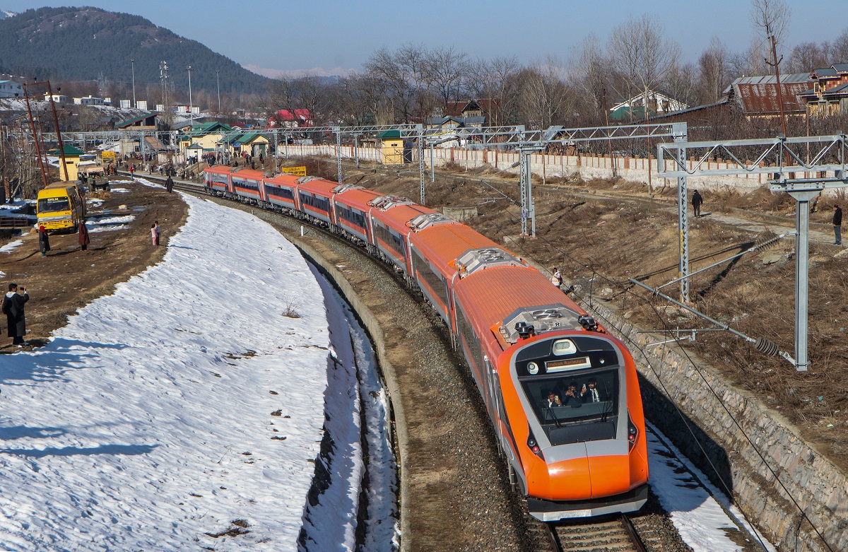 Railway Ministry approves stoppage of  Vande Bharat train at Udhampur