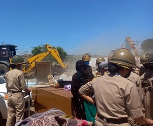 8 cops injured in stone pelting in an anti-encroachment drive: DC,SSP Samba visit spot