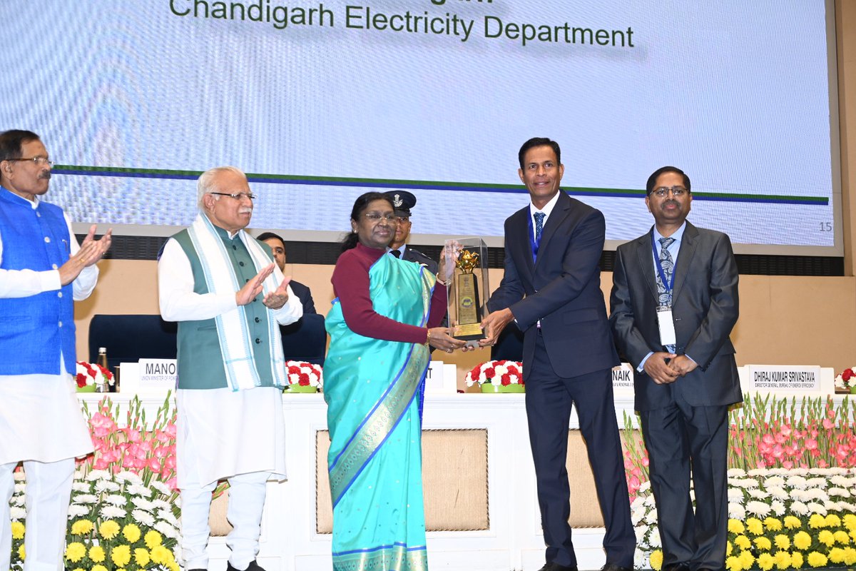 'CS Chandigarh Rajesh Prasad receives Award from President Murmu'