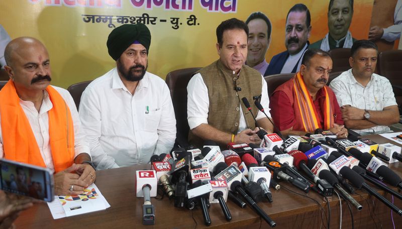 'LoP Sunil  slams Omar Govt over short Assembly session'