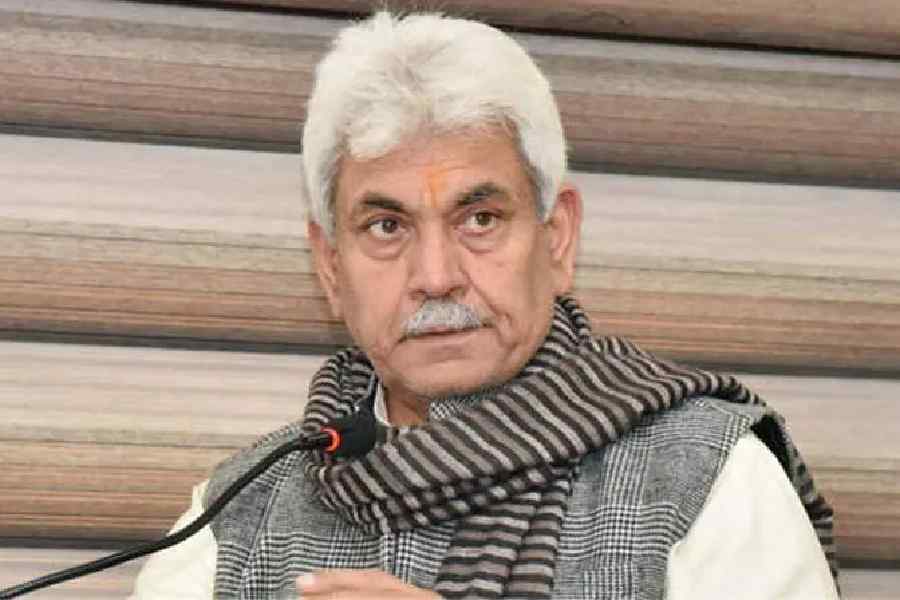 LG J&K orders transfers and postings of 9 JKAS Officers 