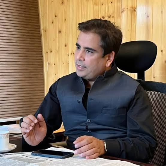'MLA Tanvir Sadiq questions role of Bureaucracy in J&K'