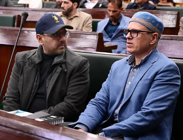 'CM Omar Abdullah congratulates Minister Satish Sharma'