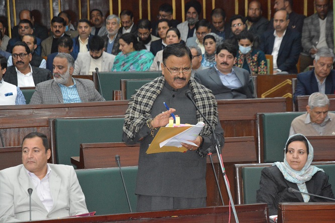 Minister Javed Rana camping in Lucknow for J&K Students 
