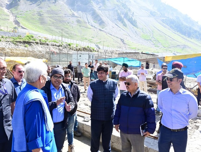 LG J&K conducts inspection of  Works for Amrnathji Yatra