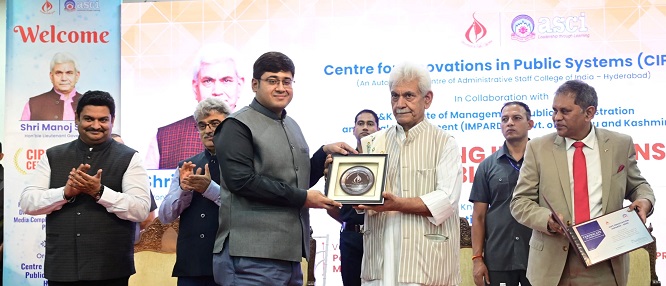  Lieutenant Governor felicitates the Winners of Centre for Innovations in Public Systems (CIPS) Awards in Srinagar