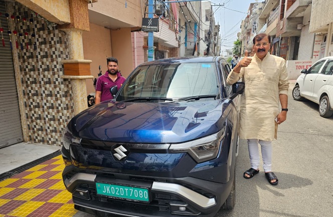  MLA Arvind Gupta uses EV car instead of official vehicle while backing PM Modi’s Appeal