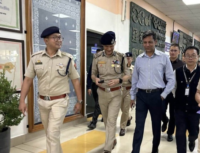 ' Newly appointed Manipur Police DGP Mukesh Singh arrives in Imphal, will take charge from June 1'