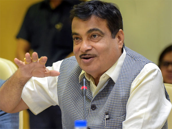  Nitin Gadkari announces cashless treatment scheme for road Accident survivors