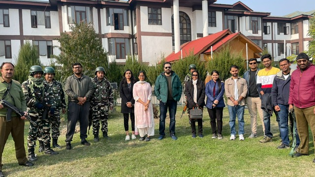 'Officer Trainees of ICLS concluded Bharat Darshan at Srinagar'