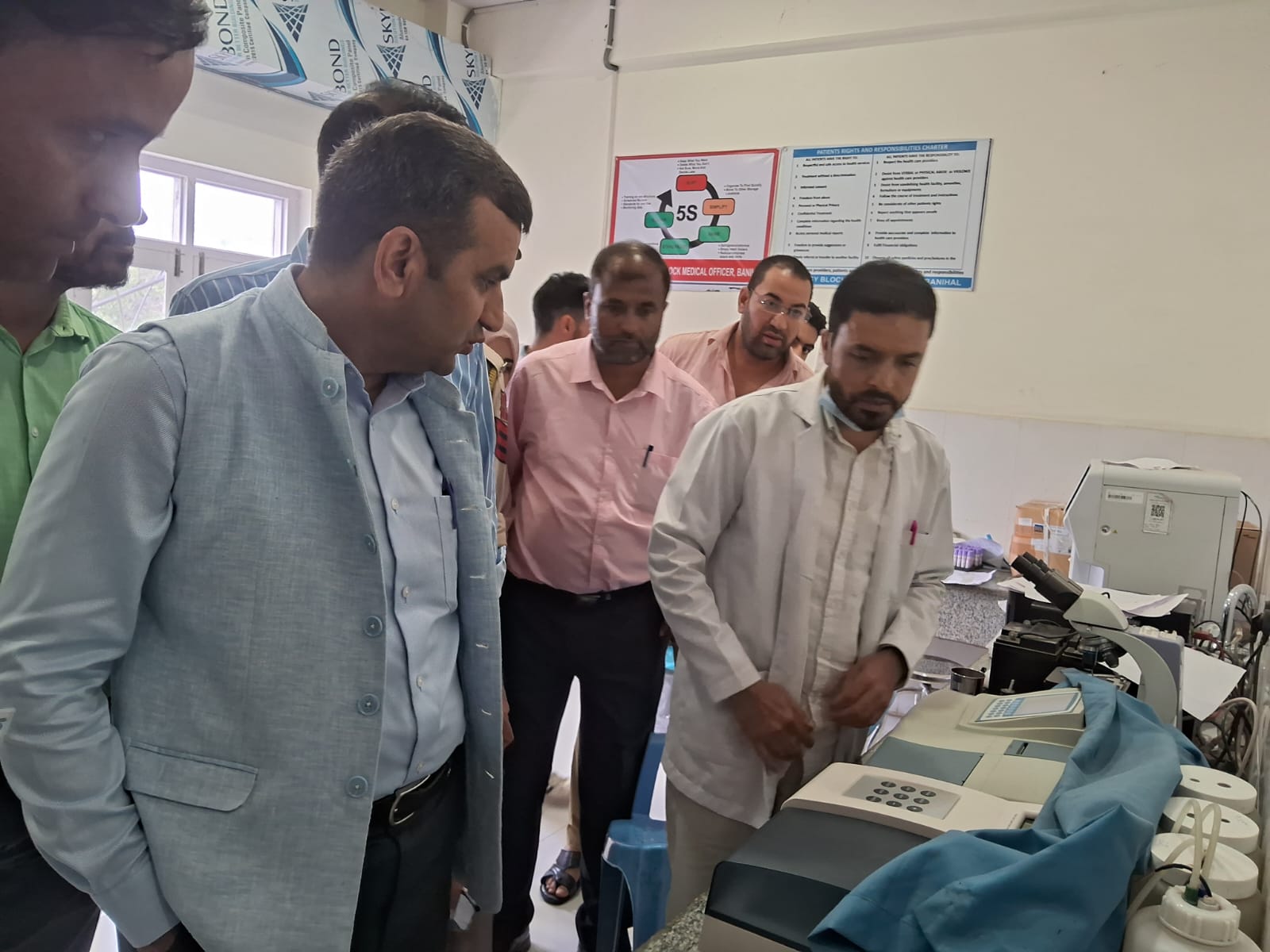 DC Ramban conducts surprise visit