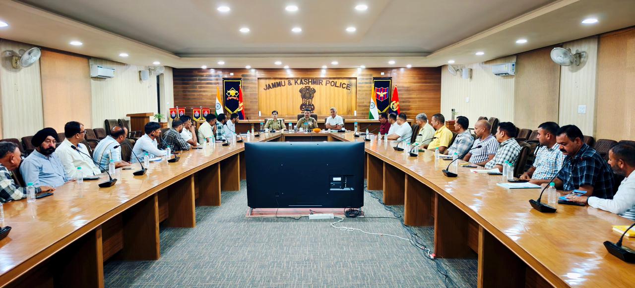 'SSP Jammu reviews Security Preparedness; Applauds District Special Branch for Anti-Drug success'
