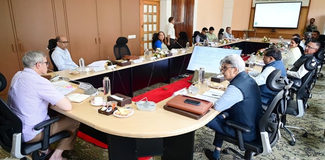 'CM Omar Abdullah  reviews progress of lake conservation initiatives'