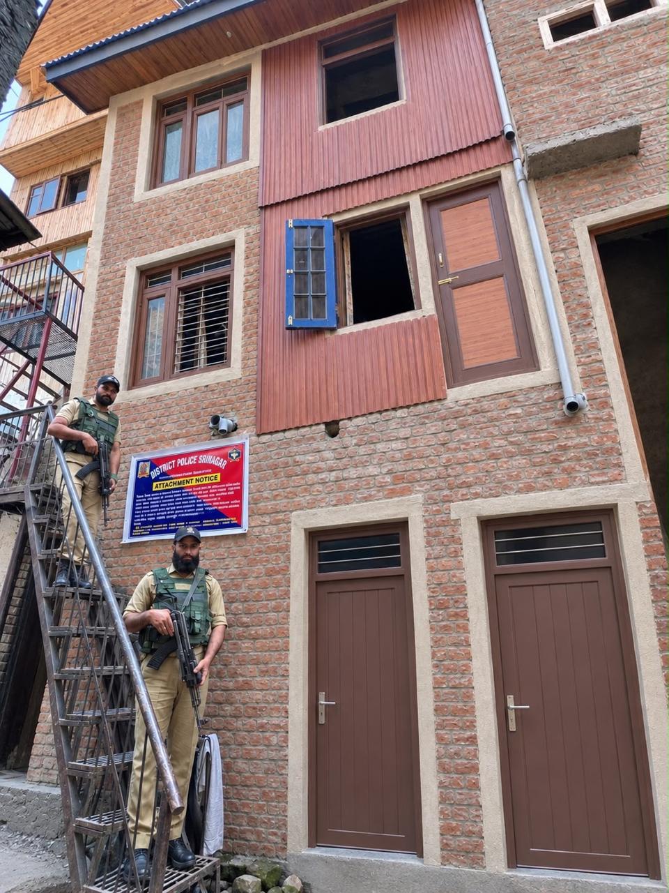 'Srinagar Police attaches Properties worth Rs 7 cr'