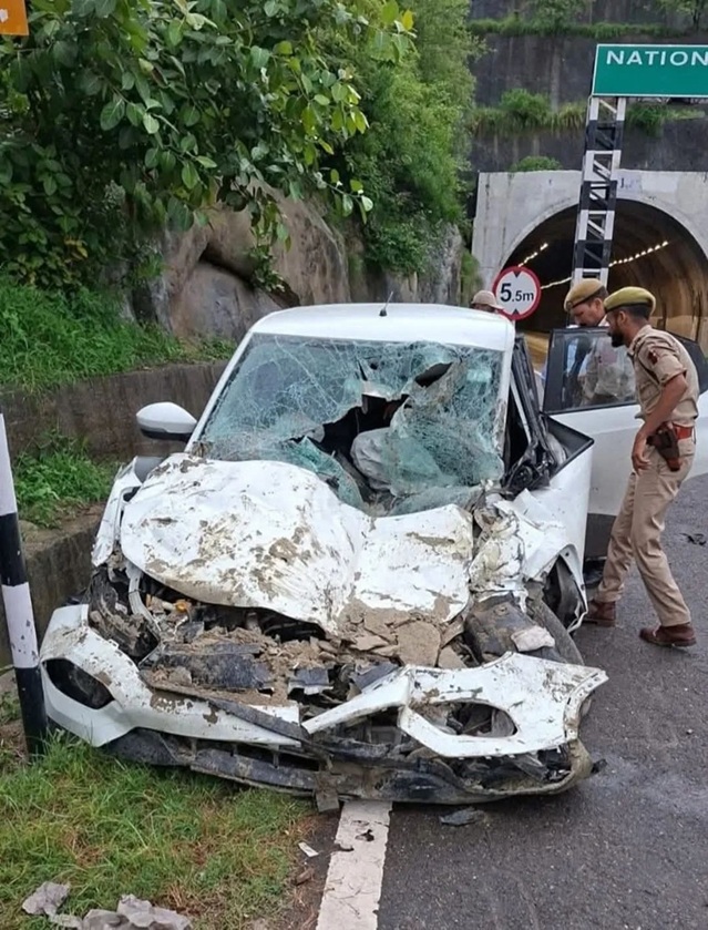J&K: DySP  injured in landslide