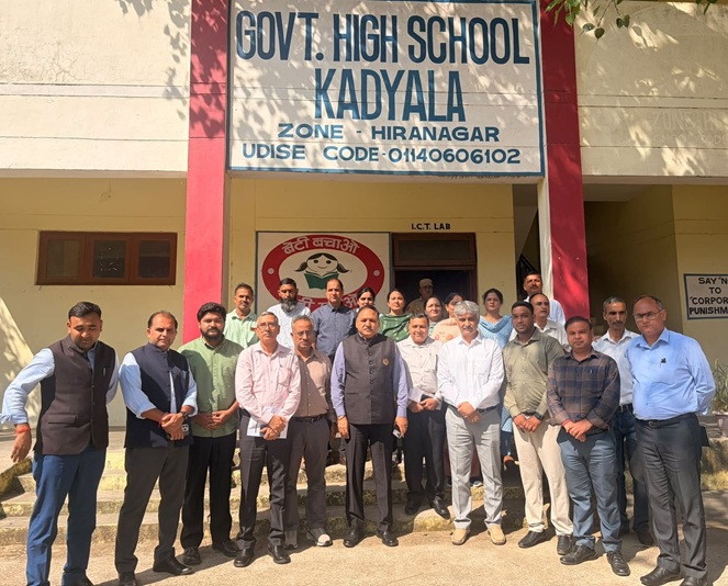 Ram Niwas Sharma, Bhawani Rakwal visit Border Schools in Kathua Under Vibrant Village Programme 