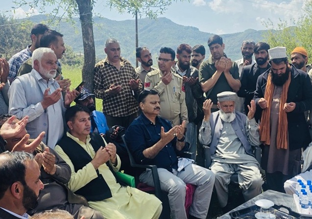 Rana visits Surankote, consoles families of Kuwait accident victims