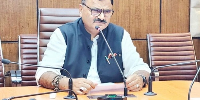 Javed Rana reviews restoration of water supply and essential services across Kashmir Division