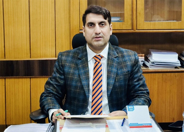 'Aijaz Asad directs ACD, ACP, BDOs to achieve time-bound Targets'