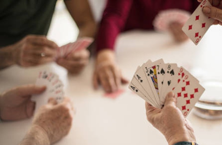 Nagpur Police acts on Gambling  & Sharing Pictures of Gambling on Social media ; Similar Actions in Jammu?
