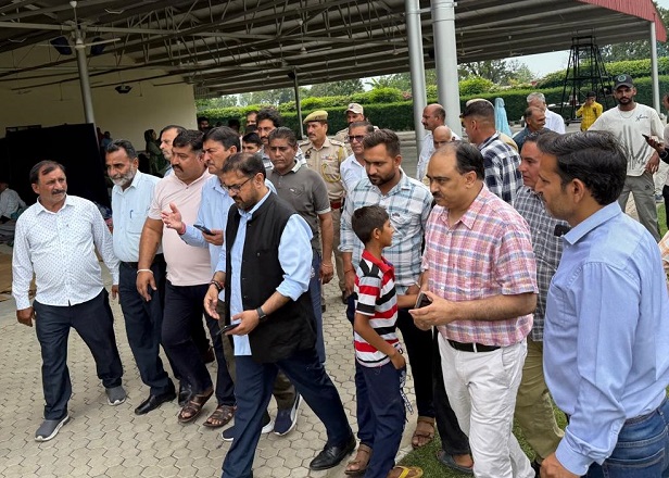 Satish Sharma visits cross border firing victims; assures support to displaced residents