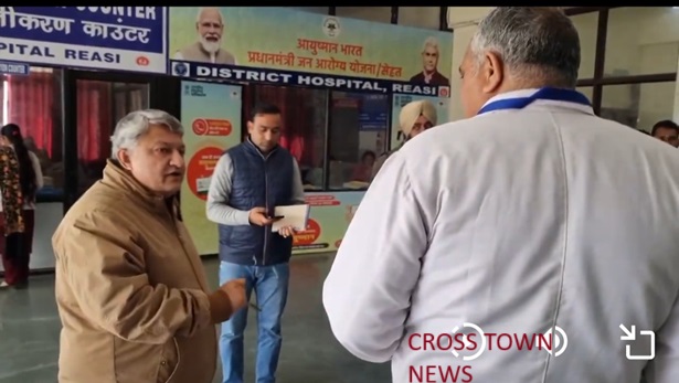DC Reasi  conducts surprise visit to various Health Institutions :  Salary of 13 including 2 Doctors stopped