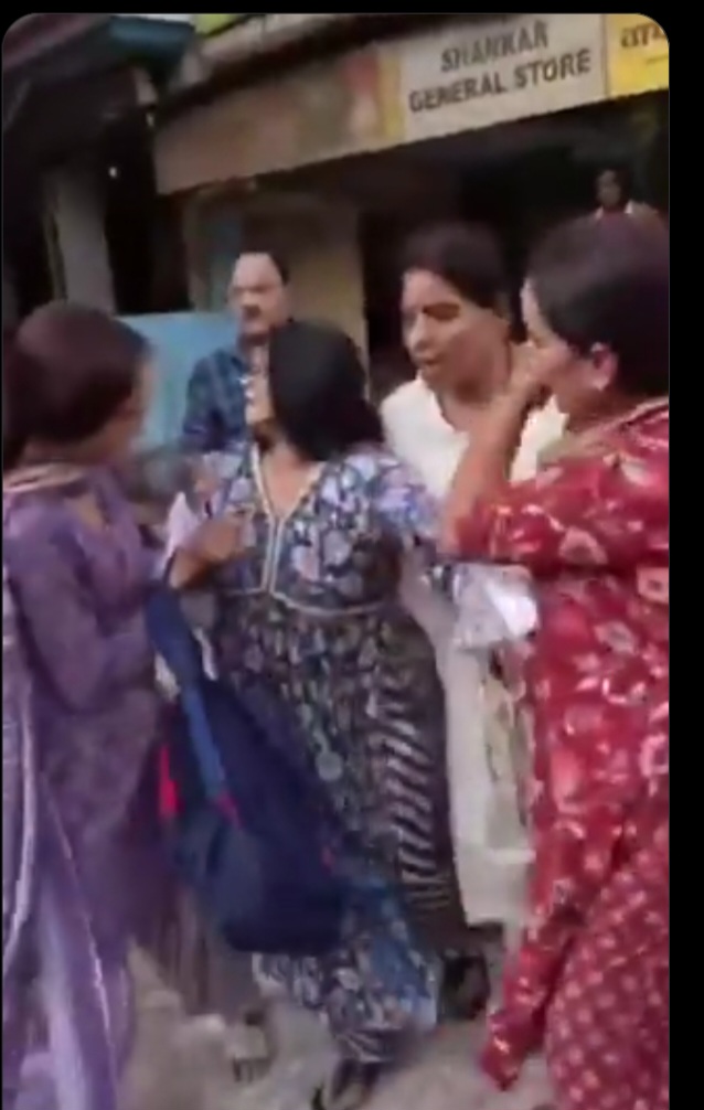 Vigilance, arrests GST Deputy Commissioner red-handed , while accepting a bribe of 50,000 
