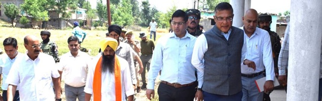 Shailendra takes lead among top IAS Officers as Mentor, Visits Poonch