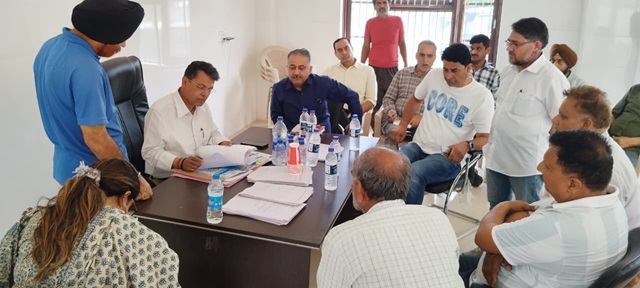 Shantmanu conducts  extensive tour of various blocks