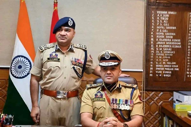 'Sujit Kumar assumes charge as IGP Kashmir'