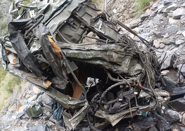 Three Soldiers martyred   in an accident