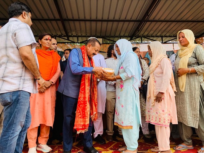  Union Minister Dr. Jitendra Singh calls for Jan Andolan on women’s health, cleanliness and empowerment
