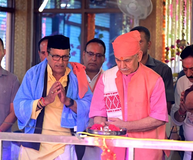 LG Sinha pays obeisance to Maa Zeashta Devi" , Prays for peace & prosperity of J&K UT