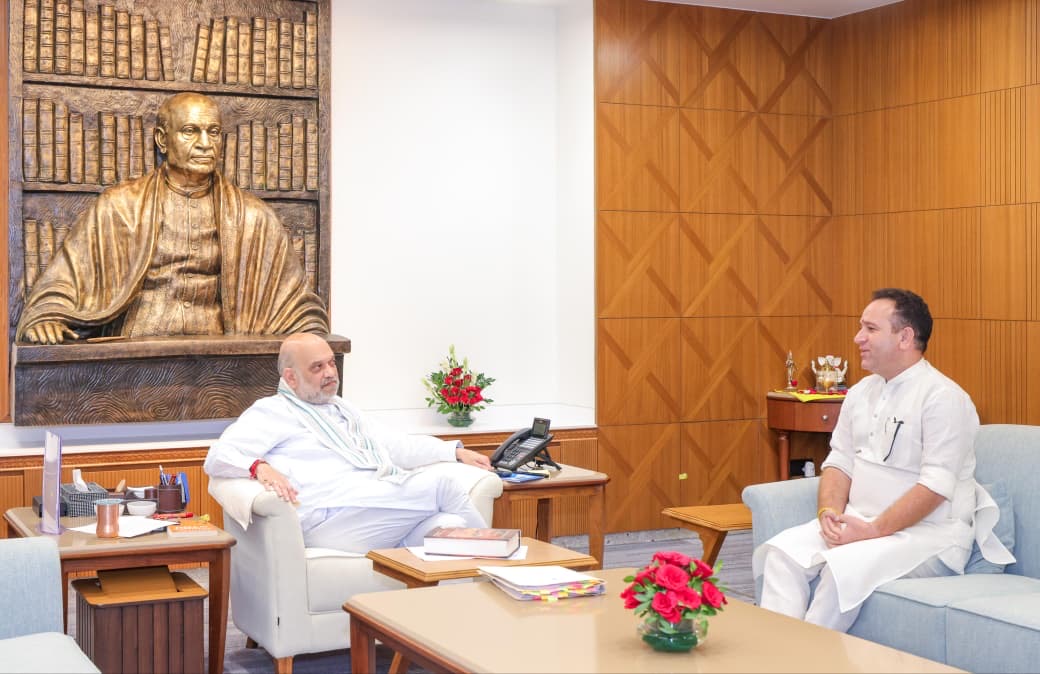 'LoP J&K Sunil Sharma meets Home Minister Amit Shah, discusses issues related to J&K including salary of SPOs'