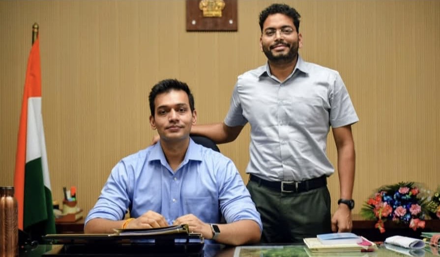  Dynamic IAS Officer Rakesh Minhas assumes charge as DC Jammu : People expect much needed freshness in decision making 