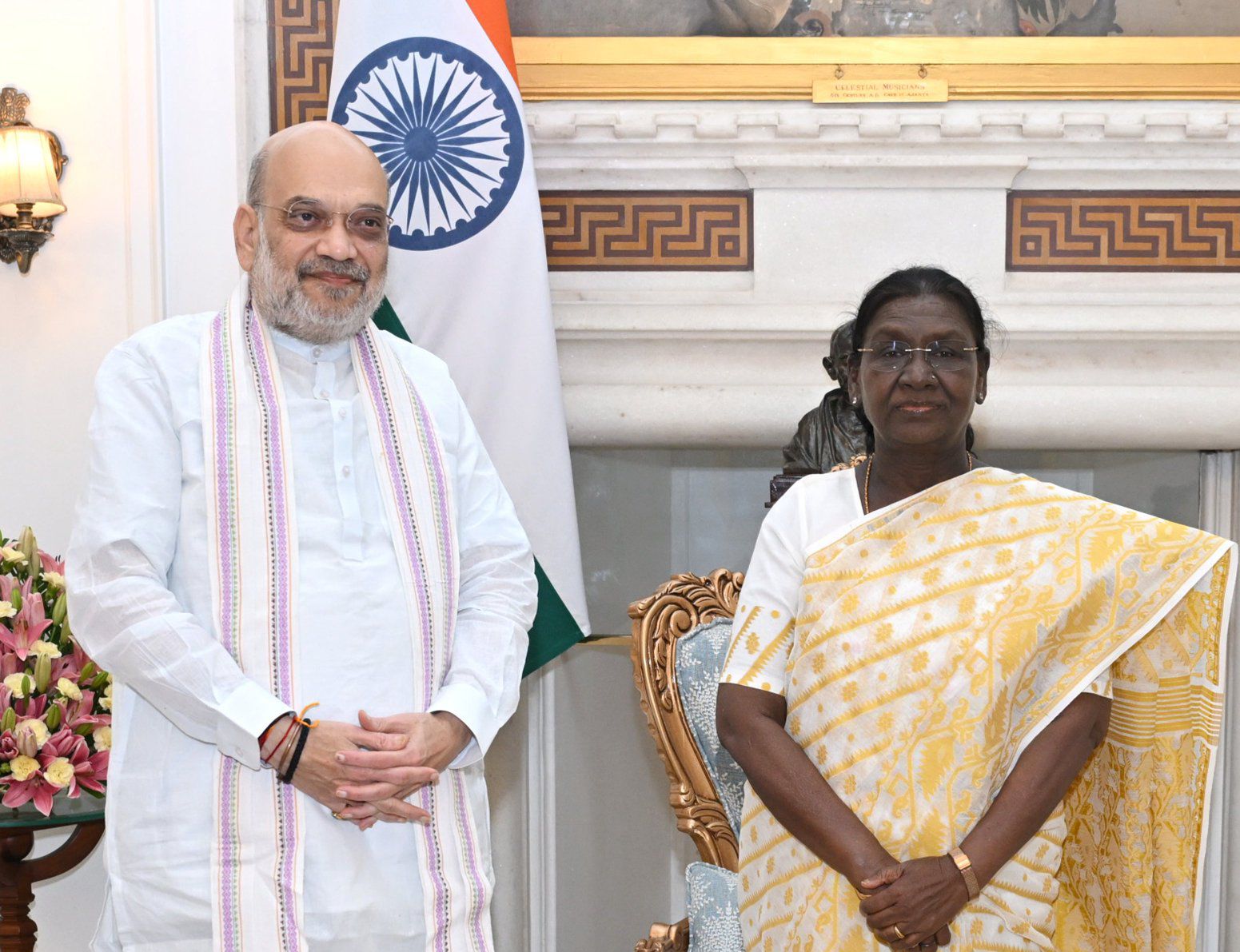 'Amid Cabinet reshuffle Buzz HM Amit Shah meets President Murmu'