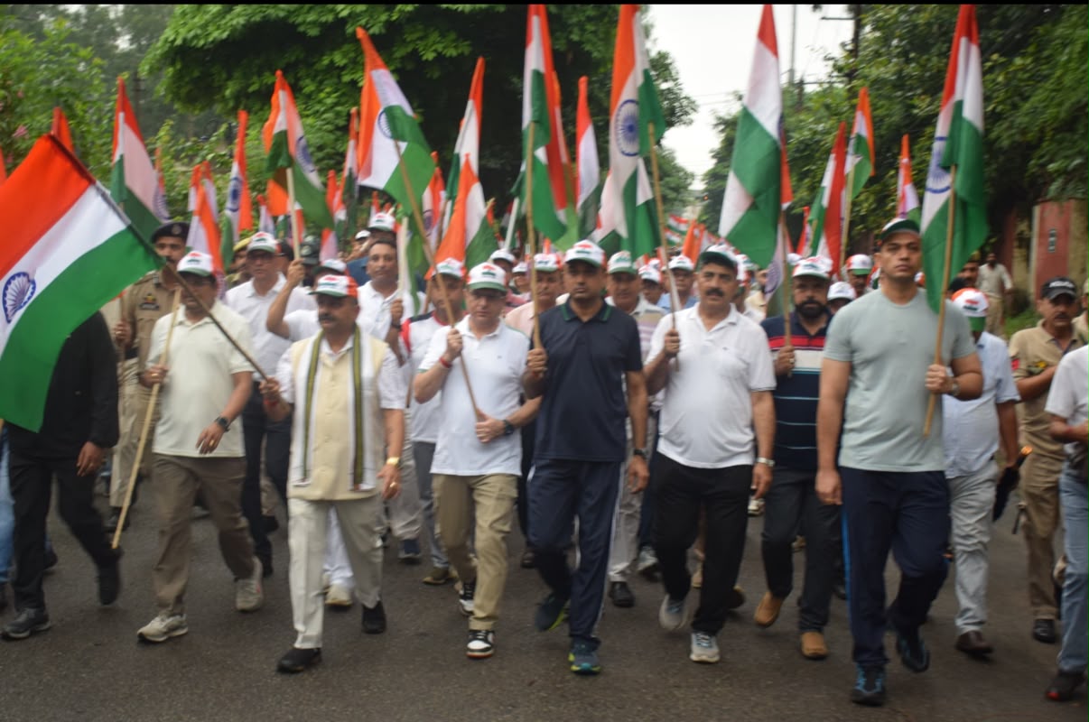 'Mega Tiranga Rally taken out in Jammu ; MP , Legislators , Officers , People celebrate legacy of Vande Matram, National Flag'