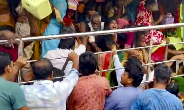 At least 7 people killed in Kasibugga temple stampede in Andhra Pradesh