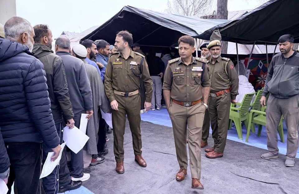 'Commandant Shahzad Salaria expresses  gratitude for organising such a beneficial welfare programme at Armed Police Complex, Zewan'