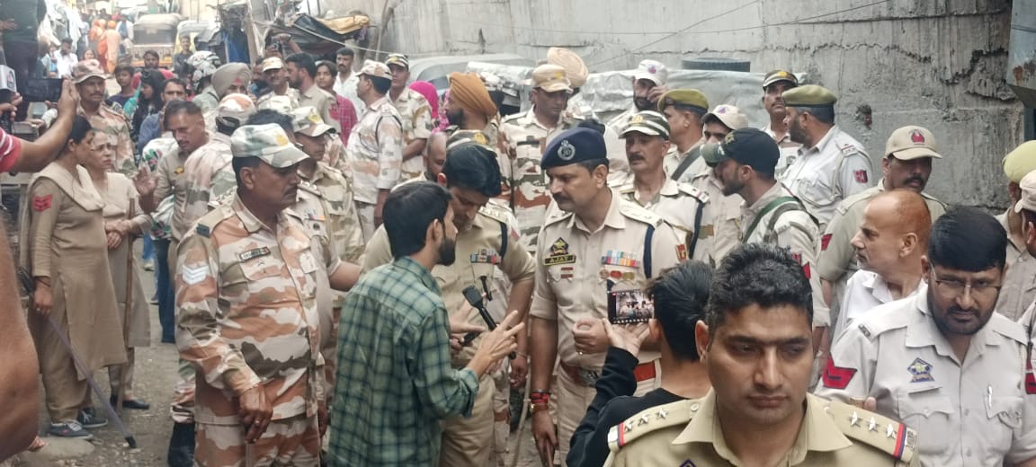 Jammu Police raids suspected drug peddlers in Narwal belt