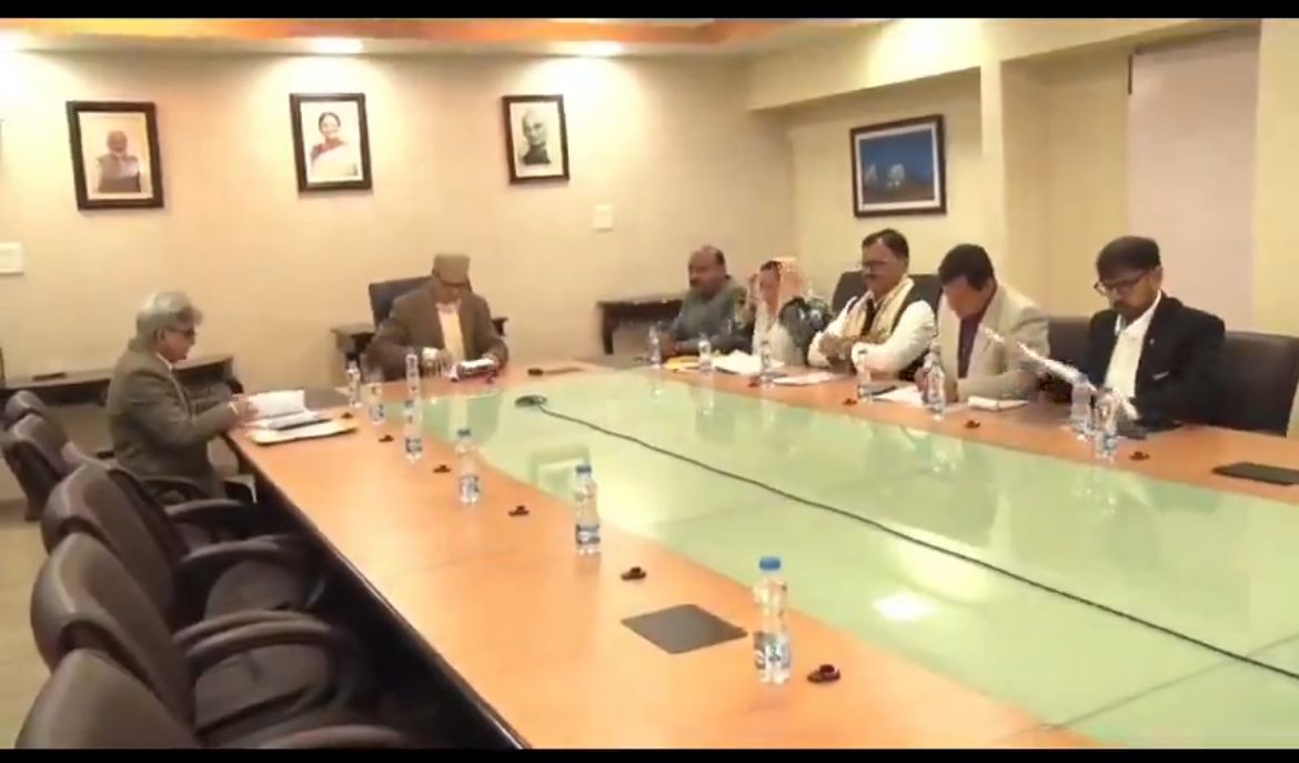 Official statement on first Cabinet meeting ; Summoning of Legislative Assembly on Nov 4 